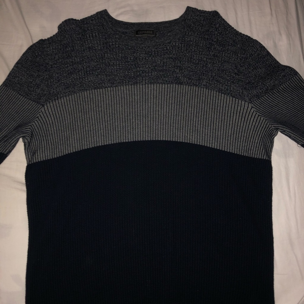 Men’s Large Express Sweater